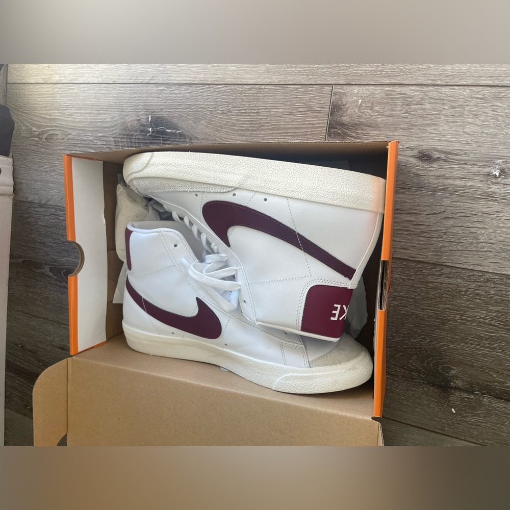Nike Mid 77 Blazers - Picture 4 of 4